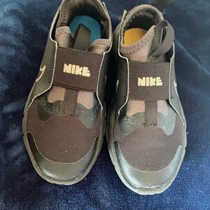Nike Kids Black Sneakers